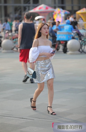 白皙美眉3A1329[301M]