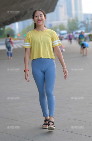 总是忍不住笑
