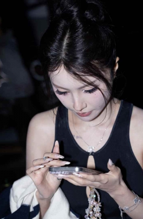 胸围爆炸白皙美少妇 [135P-1.06GB]