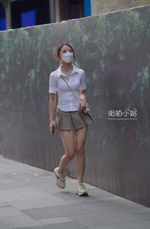 清新淡雅白衬衫小姐姐