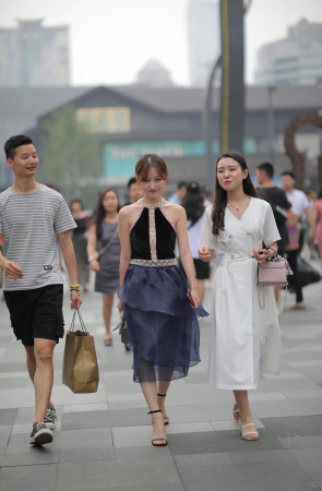 漂亮的气质美女