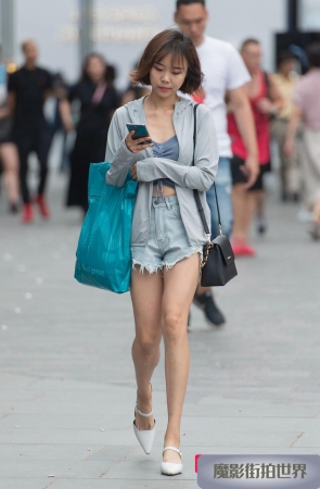 初秋短裤美女3A1892[189M]