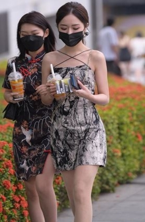 吊带裙小美女(121P)