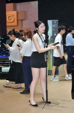 超级大白腿主播 【图片➕视频】