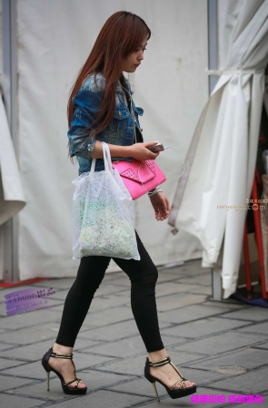 李欢原创--------黑裤，丰腴（14P）