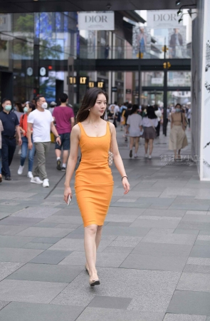 靓丽的黄色群美女