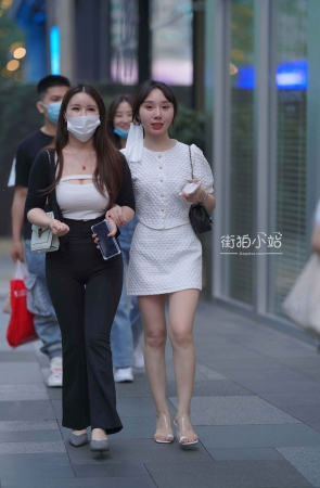 街拍美女姐妹