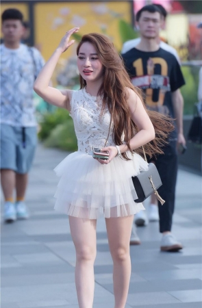 裙子美女3A256[1.26G]