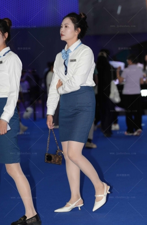 品轻熟肉丝何其乐乎74P 8P