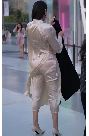 风吹长裙美女(71P)[1.43G/JPG]