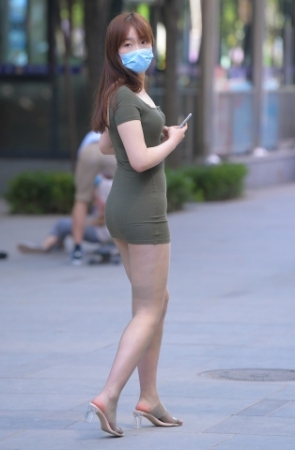 包臀丝袜美女