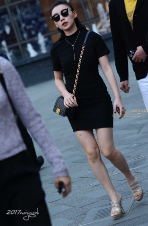 咔喳赛48 紧身短裙露背高跟（15p）