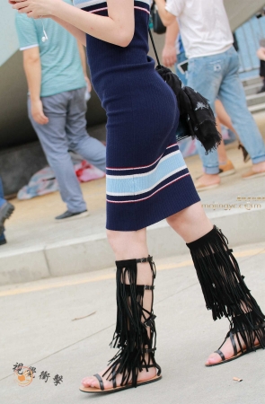 凉靴子  连体裙翘臀MM