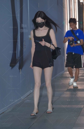 美腿小清新美眉