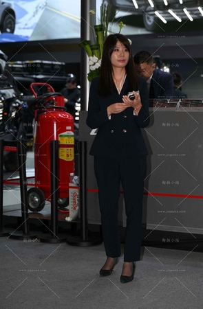 他肯定是个贤惠的女人