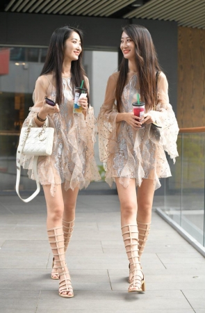 纱裙姐妹花 [627P-15.1GB]