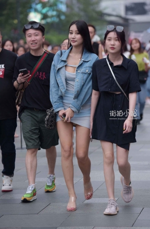 长腿小姐姐