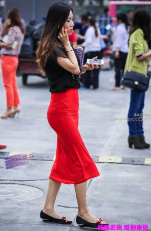 李欢原创--------红色一步裙（21P）