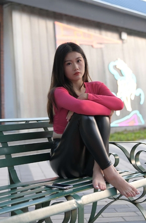 一只麋鹿摄影作品 皮裤-寻觅