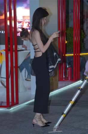 修身长裙好身材