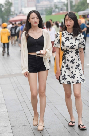 23710-17=73大长腿小姐姐 11P