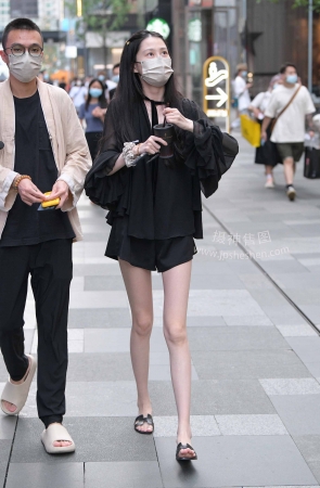 22616-31+52纤细美腿的女友 13P