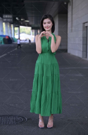 绿意盎然---长裙的程儿