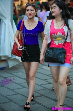 李欢原创--------裹身，美女（17P）