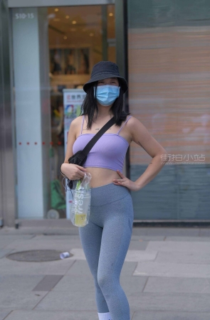劲爆身材美女