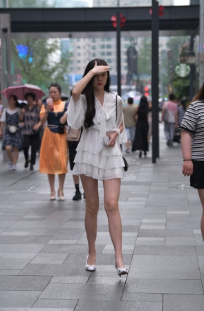 大长腿，高跟美女