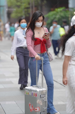 气质美眉
