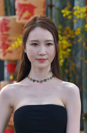 好漂亮的女神姐姐~美翻了！