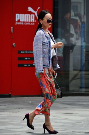 9-25 开叉裙的风采