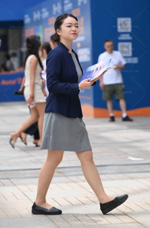 25611-42-65√凯迪拉克派单肉丝小妹