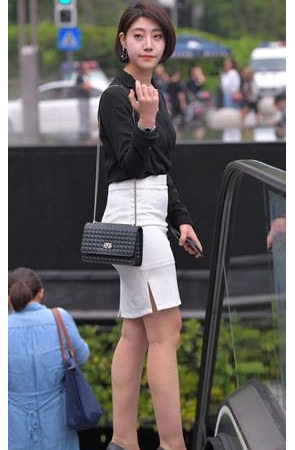 短发白裙小姐姐(24P)