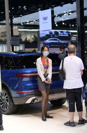 导购小姐姐黑丝破了个洞~ [18P]