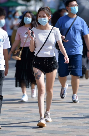 热牛小姐姐