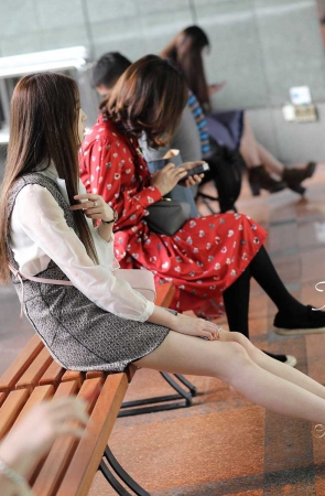 气质好像刘亦菲的白皙漂亮小姐姐