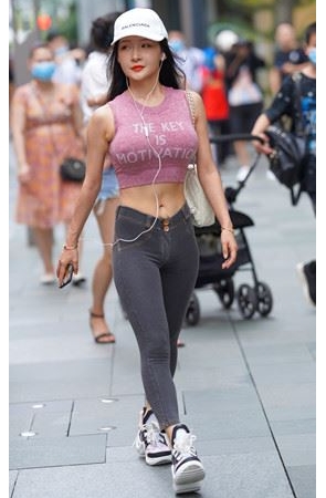 健身的美女【套图+视频】