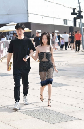 性感晚装的小仙女～