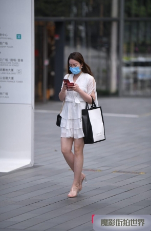 白色层叠裙美女3A1091[287M]