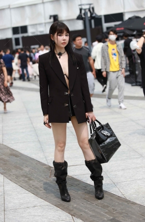 韩版西装外套美眉