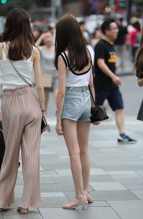 好像杨幂的小姐姐