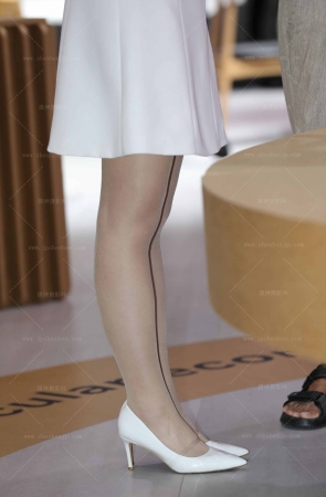 礼仪小姐姐高跟超薄肉丝质感很赞