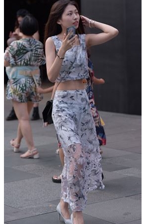 （套图）瘦瘦的妹子(54P)