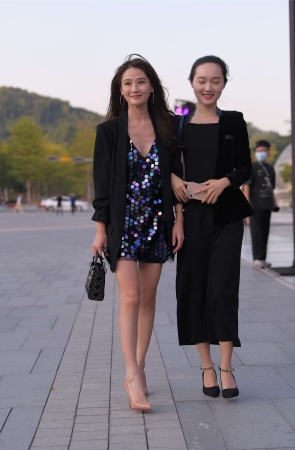 首页女神丝模街拍秀人名站单购充值 请输入搜索内容  魅丝社 发布 关注 咨询 APP 意见 魅丝社 街拍摄影 魔镜原图专区 黑色连衣裙 黑色连衣裙 魅丝