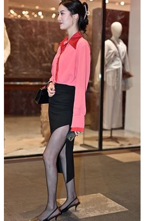 黑丝小姐姐(184P)