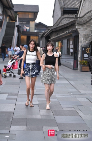 两个短裙美腿美女3A2916[361M]