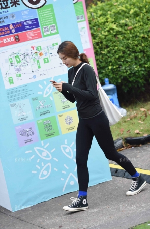 黑衣黑裤
