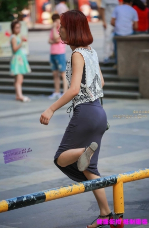 李欢原创--------短裙，美女（16P）